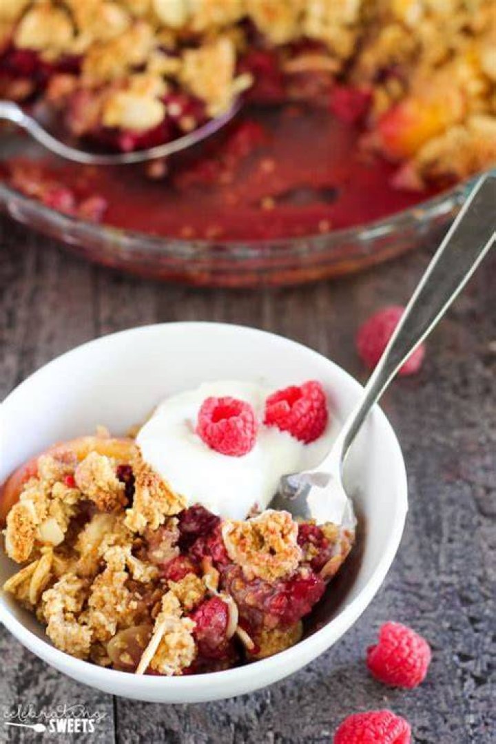 Healthier Raspberry Peach Breakfast Crisp