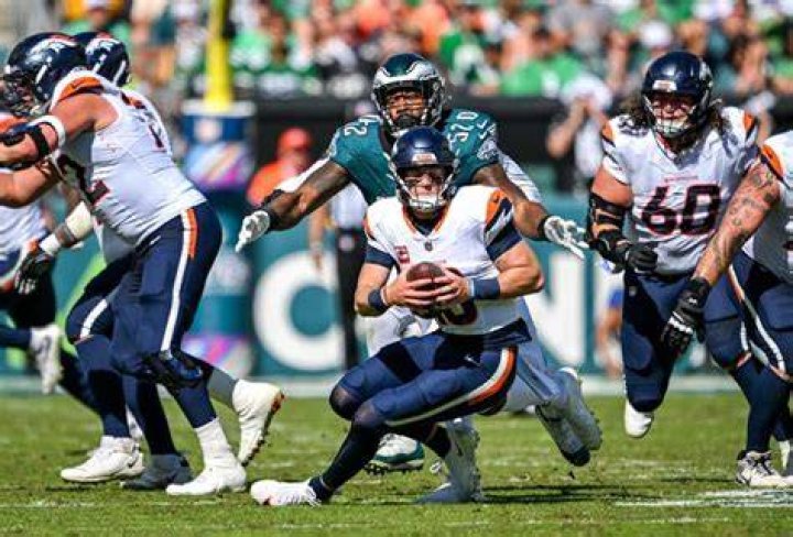 The Upcoming NFL Clash Between the Kansas City Chiefs and the Miami Dolphins